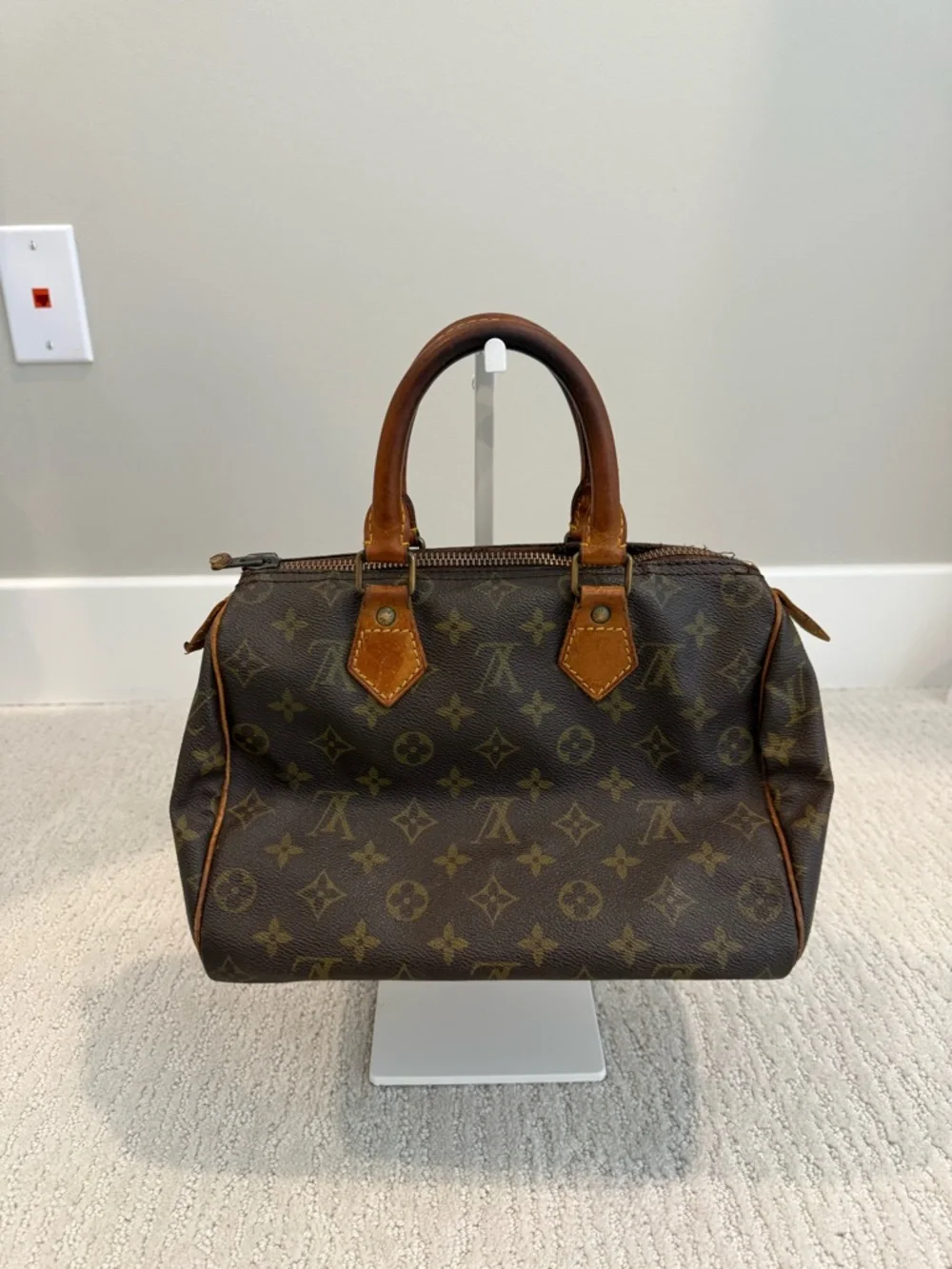 Louis Vuitton Speedy 25 Vintage *damage* - Picture 3 of 17